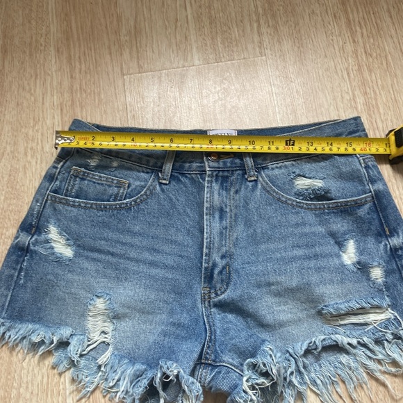 Twelve by Ontwelfth Denim Jean Shorts Women's Medium Blue High Rise Distressed - Picture 4 of 7